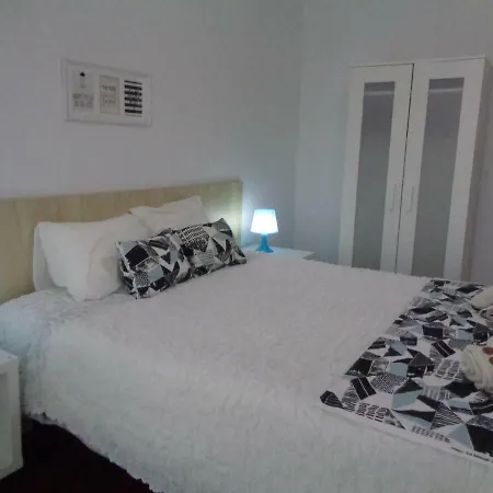 ホームステイ Lila's House ペニシェ