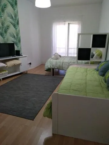 בית אירוח Lila's House פניש